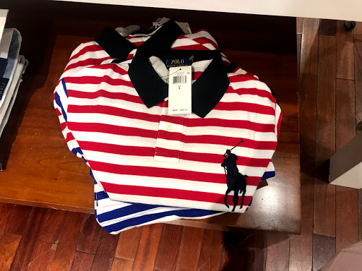 Department Store «Lord & Taylor», reviews and photos, 400 W Farms Mall, Farmington, CT 06032, USA