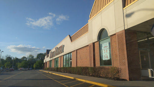 Shopping Mall «North Andover Mall», reviews and photos, 350 Winthrop Ave, North Andover, MA 01845, USA