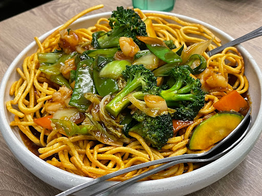 Mins Bistro Chinese Cuisine image