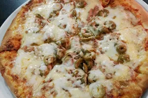 Pizza Mamma Mia image