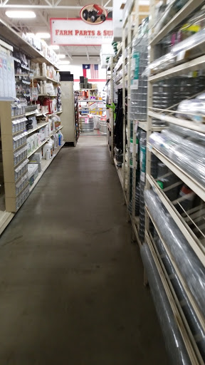 Home Improvement Store «Tractor Supply Co.», reviews and photos, 1011 Wal St STE 300, Longview, TX 75605, USA