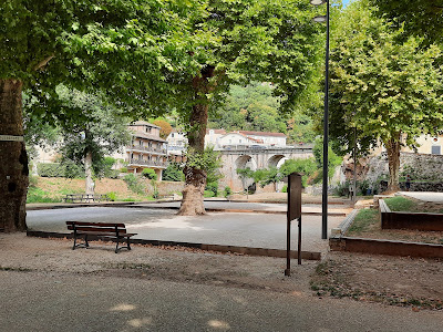 Aire de jeux pour enfants à St Géry-Vers