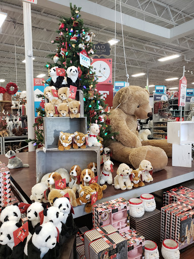 Home Goods Store «At Home», reviews and photos, 1072 W Mercury Blvd, Hampton, VA 23666, USA