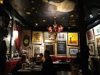 Atmosphère du Restaurant français Heureux comme Alexandre - Saint Michel à Paris - n°16