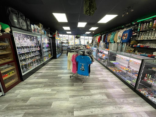 Clothing Store «Norcal Clothing and Smoke Shop», reviews and photos, 5802 Lindhurst Ave, Marysville, CA 95901, USA