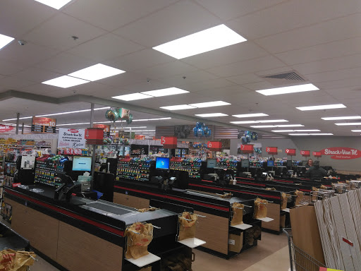 Grocery Store «Strack & VanTil Food Market», reviews and photos, 2168 W US Hwy 30, Valparaiso, IN 46385, USA