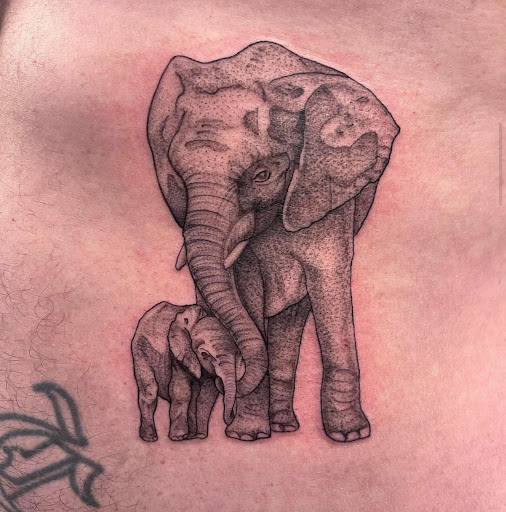 Explore womens hand tattoo ideas, creative tattoo ideas in Bogota, available at Lolas Tattoo Shop