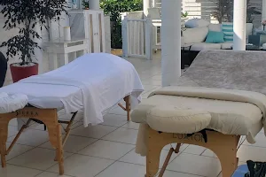 Perfectly Pampered Cayman - Mobile Massage and Spa Grand Cayman image