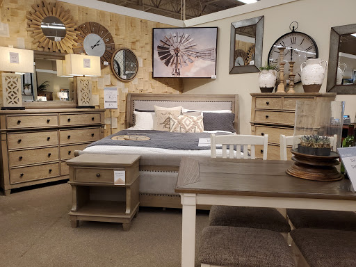 Furniture Store «Ashley HomeStore», reviews and photos, 3200 Mall Loop Dr, Joliet, IL 60431, USA