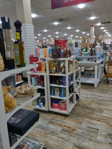 Department Store «HomeGoods», reviews and photos, 2718 Hylan Blvd, Staten Island, NY 10306, USA