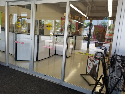 Pet Supply Store «Petco Animal Supplies», reviews and photos, 1009 E Commercial Blvd, Oakland Park, FL 33334, USA