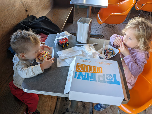 Donut Shop «Top That! Donuts», reviews and photos, 210 Ocean Ave, Point Pleasant Beach, NJ 08742, USA