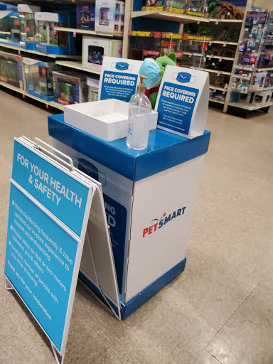 Pet Supply Store «PetSmart», reviews and photos, 7631 Carson Blvd, Long Beach, CA 90808, USA