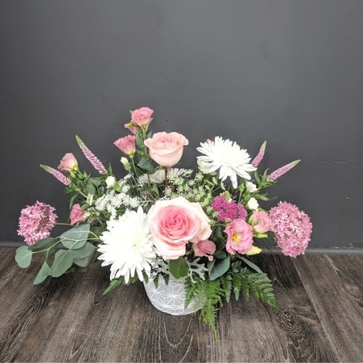 Florist «Kent Floral Co.», reviews and photos, 1109 S Water St, Kent, OH 44240, USA