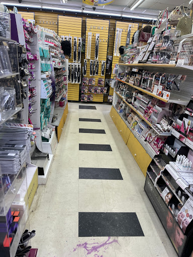 Cosmetics Store «Mo Beauty Supply», reviews and photos, 1123 W Warren Ave, Detroit, MI 48201, USA