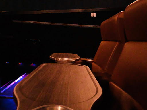 Movie Theater «Studio Movie Grill», reviews and photos, 2880 Holcomb Bridge Rd, Alpharetta, GA 30022, USA