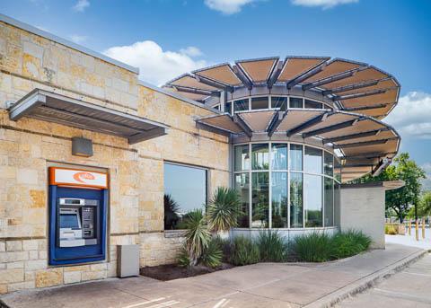 Federal Credit Union «UFCU Ben White Financial Center», reviews and photos