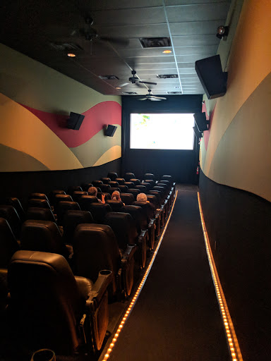 Movie Theater «Island Cinema», reviews and photos, 535 Tarpon Bay Rd, Sanibel, FL 33957, USA