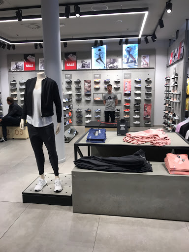 adidas Store Prague, Palladium Shopping Center