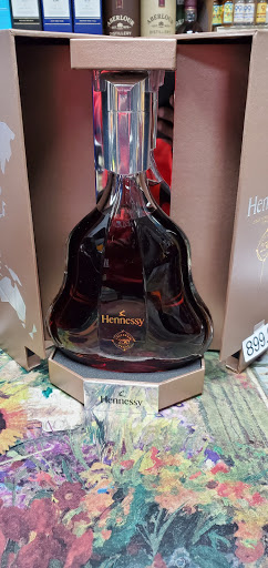 Liquor Store «Northridge Wine & Liquors», reviews and photos, 5 Padanaram Rd # 5, Danbury, CT 06811, USA