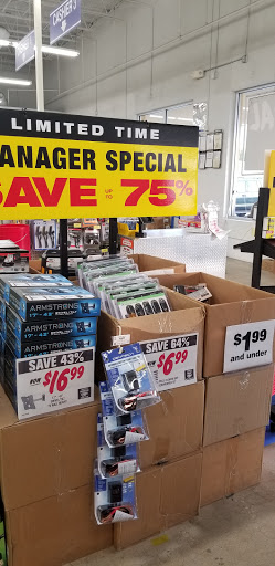 Hardware Store «Harbor Freight Tools», reviews and photos, 1045 W Orange Blossom Trail, Apopka, FL 32712, USA