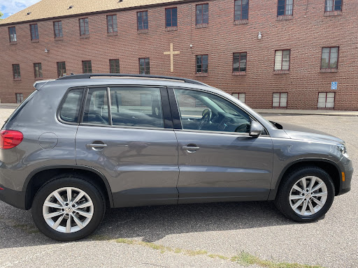 Used Car Dealer «Royal Automotive», reviews and photos, 3232 S Broadway, Englewood, CO 80113, USA