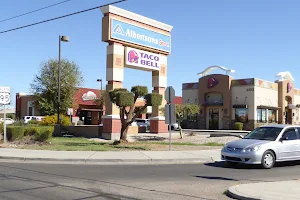 Taco Bell image