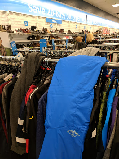 Clothing Store «Ross Dress for Less», reviews and photos, 13855 Outlet Dr, Silver Spring, MD 20904, USA