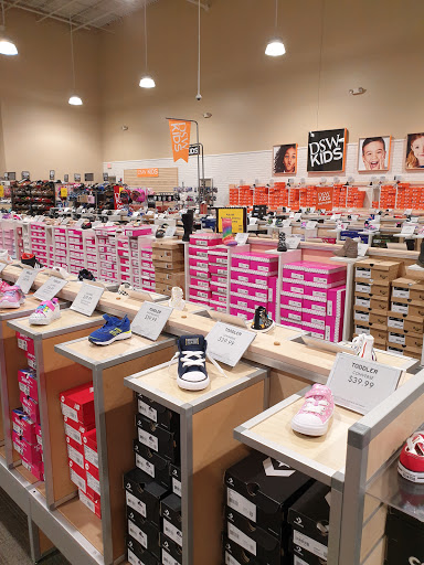 Shoe Store «DSW Designer Shoe Warehouse», reviews and photos, 1300 Huguenot Rd, Midlothian, VA 23113, USA