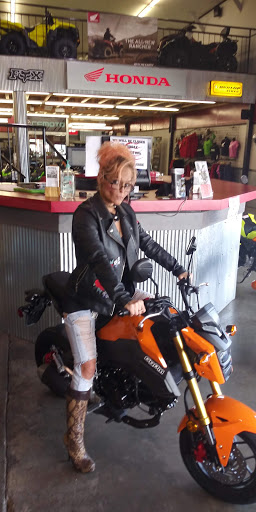 Kawasaki Motorcycle Dealer «West Side Honda, Kawasaki, & CFmoto», reviews and photos, 1731 W Franklin St, Evansville, IN 47712, USA