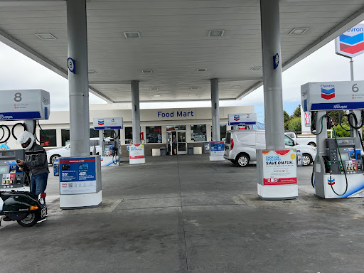 Gas Station «Chevron», reviews and photos, 1605 Giuntoli Ln, Arcata, CA 95521, USA