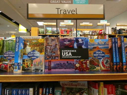 Books-A-Million, 137 Spotsylvania Mall Dr, Fredericksburg, VA 22407, USA, 