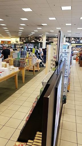 Barnes & Noble image