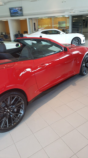 Chevrolet Dealer «Castle Chevy North», reviews and photos, 175 N Arlington Heights Rd, Elk Grove Village, IL 60007, USA