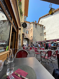 Atmosphère du Restaurant Le Comptoir des Loges - by Folie Royale à Annecy - n°2