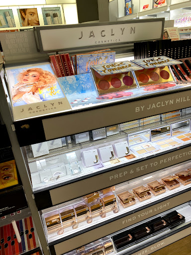 Hair Salon «Ulta Beauty», reviews and photos, 574 N Euclid St, Anaheim, CA 92801, USA