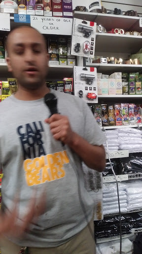 Tobacco Shop «Bay Smoke Shop», reviews and photos, 2005 Macdonald Ave, Richmond, CA 94801, USA