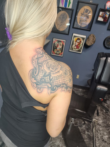 Explore ohana tattoo ideas, creative tattoo ideas in Yankton, available at Exquisite Ink