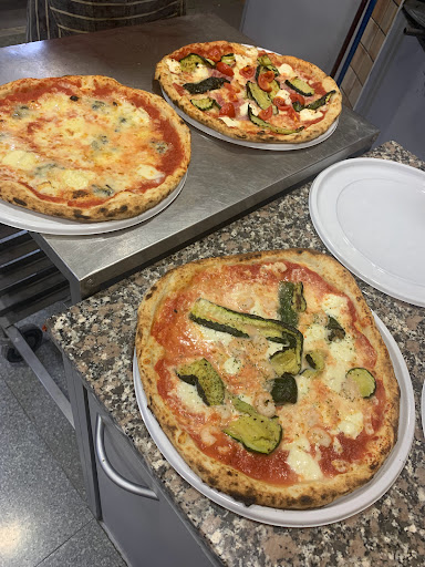 Accademia della Pizza in Montano Lucino, Provincia di Como