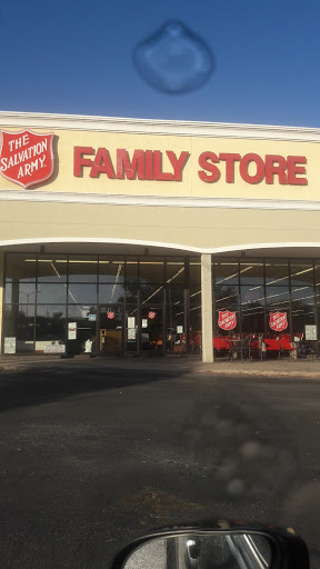 Thrift Store «The Salvation Army Family Store & Donation Center», reviews and photos