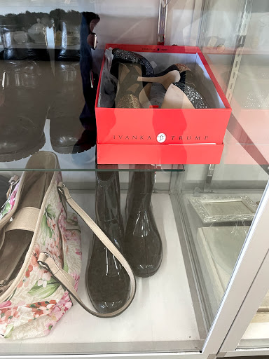 Thrift Store «Goodwill», reviews and photos