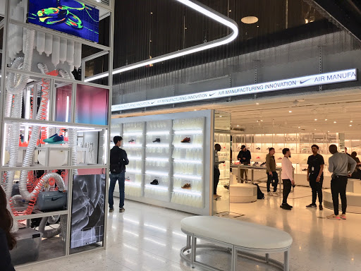 Sporting Goods Store «Nike Town», reviews and photos, 6 E 57th St, New York, NY 10022, USA