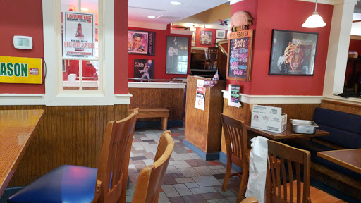Barbecue Restaurant «Red Hot & Blue-Fairfax, VA», reviews and photos, 4150 Chain Bridge Rd, Fairfax, VA 22030, USA