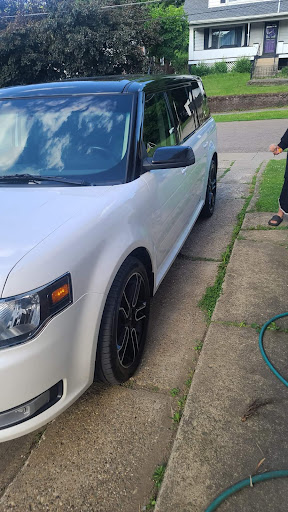 Used Car Dealer «Magic City Motorcars», reviews and photos, 993 W Wooster Rd, Barberton, OH 44203, USA