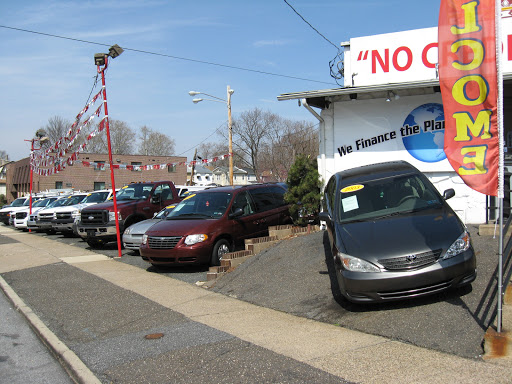 Car Dealer «Car & Van World», reviews and photos, 577 Chester Pike, Prospect Park, PA 19076, USA