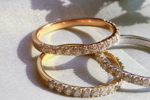 Buy Online Designer Gold & Diamond Jewellery in India | Perrian.com image