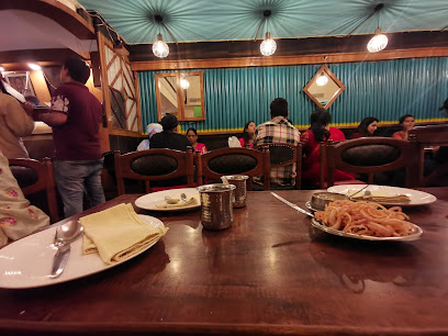 Minar Restaurant - L-11, Connaught Cir, Block L, Connaught Place, New Delhi, Delhi 110001, India