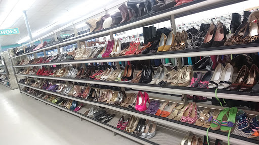 Thrift Store «Value Village Thrift Store», reviews and photos, 4451 Central Ave, Charlotte, NC 28205, USA