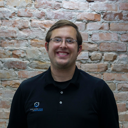 Electronics Store «Deep Water Electronics», reviews and photos, 131 E Woodin Ave, Chelan, WA 98816, USA