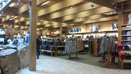 Clothing Store «L.L. Bean», reviews and photos, 95 Main St, Freeport, ME 04032, USA